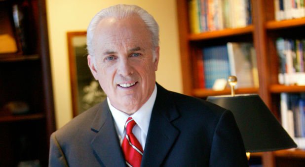 A WARNING TO EVERY PROUD RULER (DANIEL 4) | JOHN MACARTHUR MESSAGES (Download MP3)