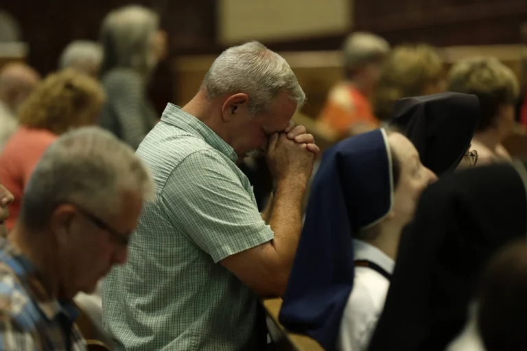 115 Short Daily Catholic Prayers for Every Moment of Your Day